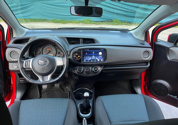 Toyota Yaris cena 27900 przebieg: 139000, rok produkcji 2012 z Marki małe 466